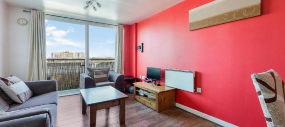 2 Schlafzimmer Wohnung in Feltham, United Kingdom, Nr. 9840 2