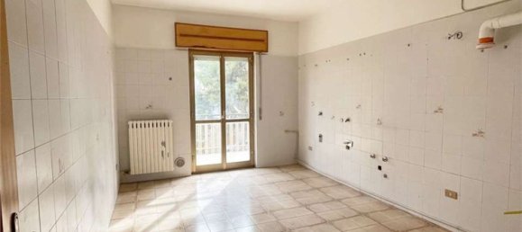5-Zimmer Wohnung in Corato, Italy, Nr. 37400 6