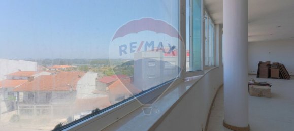 Офис 66м² в Ферментелуш, Португалия № 73082 11