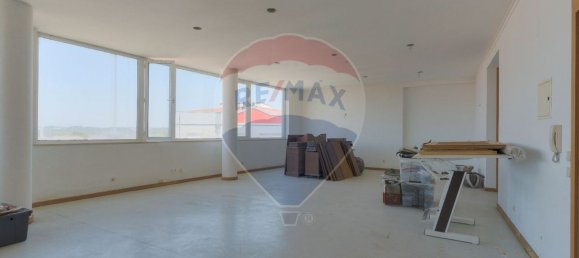 Офис 66м² в Ферментелуш, Португалия № 73082 13