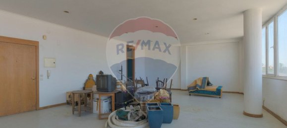 Офис 66м² в Ферментелуш, Португалия № 73082 14