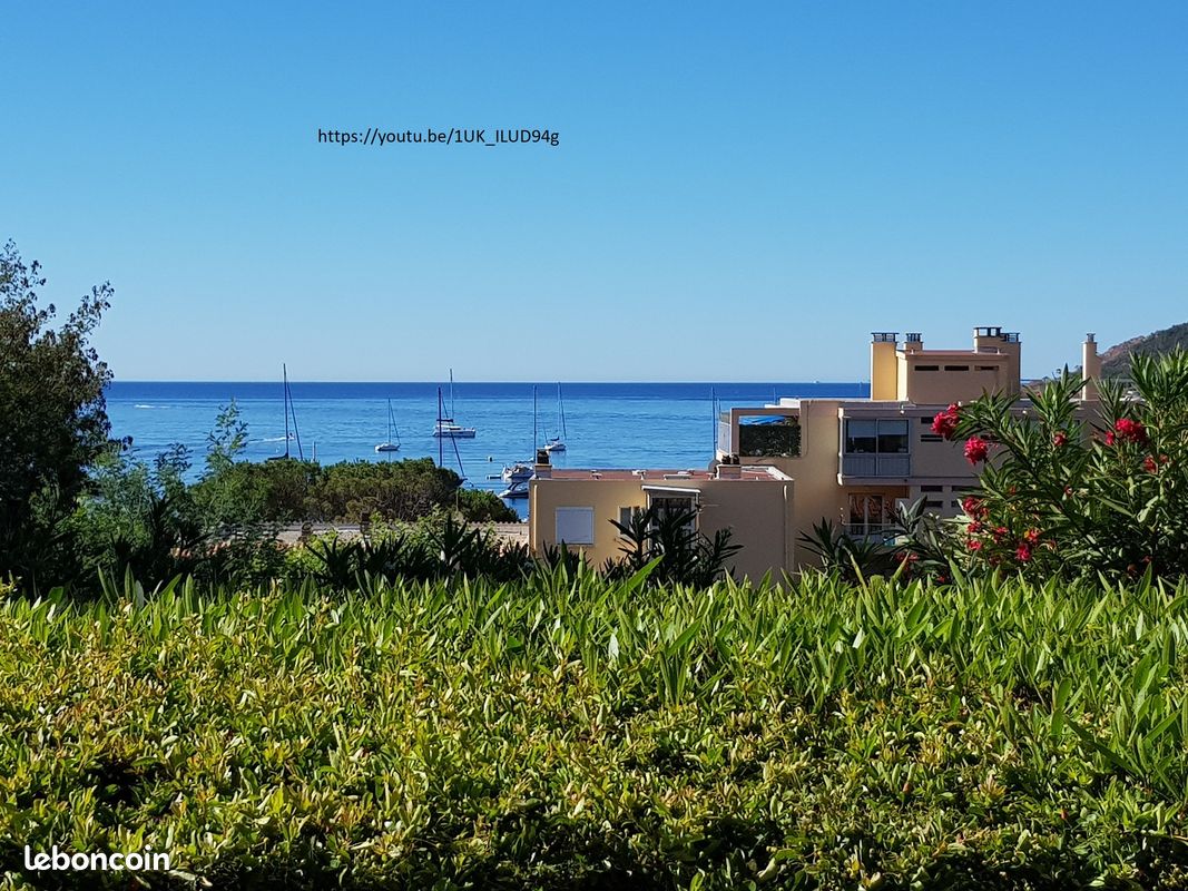 Apartamento de 1 dormitorio en Saint-Raphael, France No. 356758