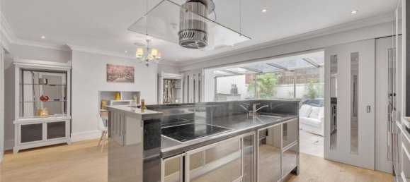 Apartamento de 3 dormitorios en St Johns Wood, United Kingdom No. 7428 6