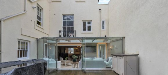 Apartamento de 3 dormitorios en St Johns Wood, United Kingdom No. 7428 16