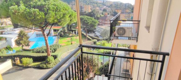 3غرفة شقة في Rapallo, Italy رقم 9787 32