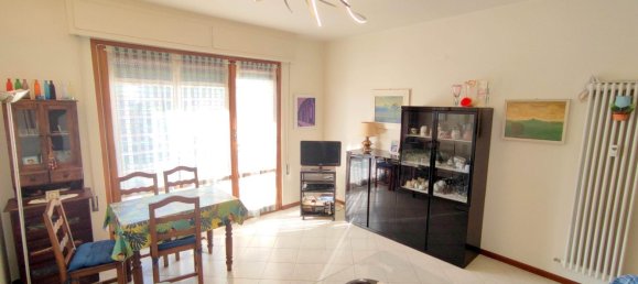 3غرفة شقة في Rapallo, Italy رقم 9787 37