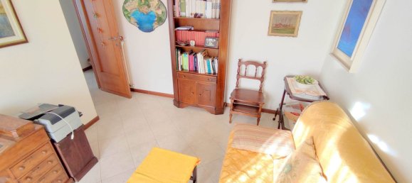 3غرفة شقة في Rapallo, Italy رقم 9787 8