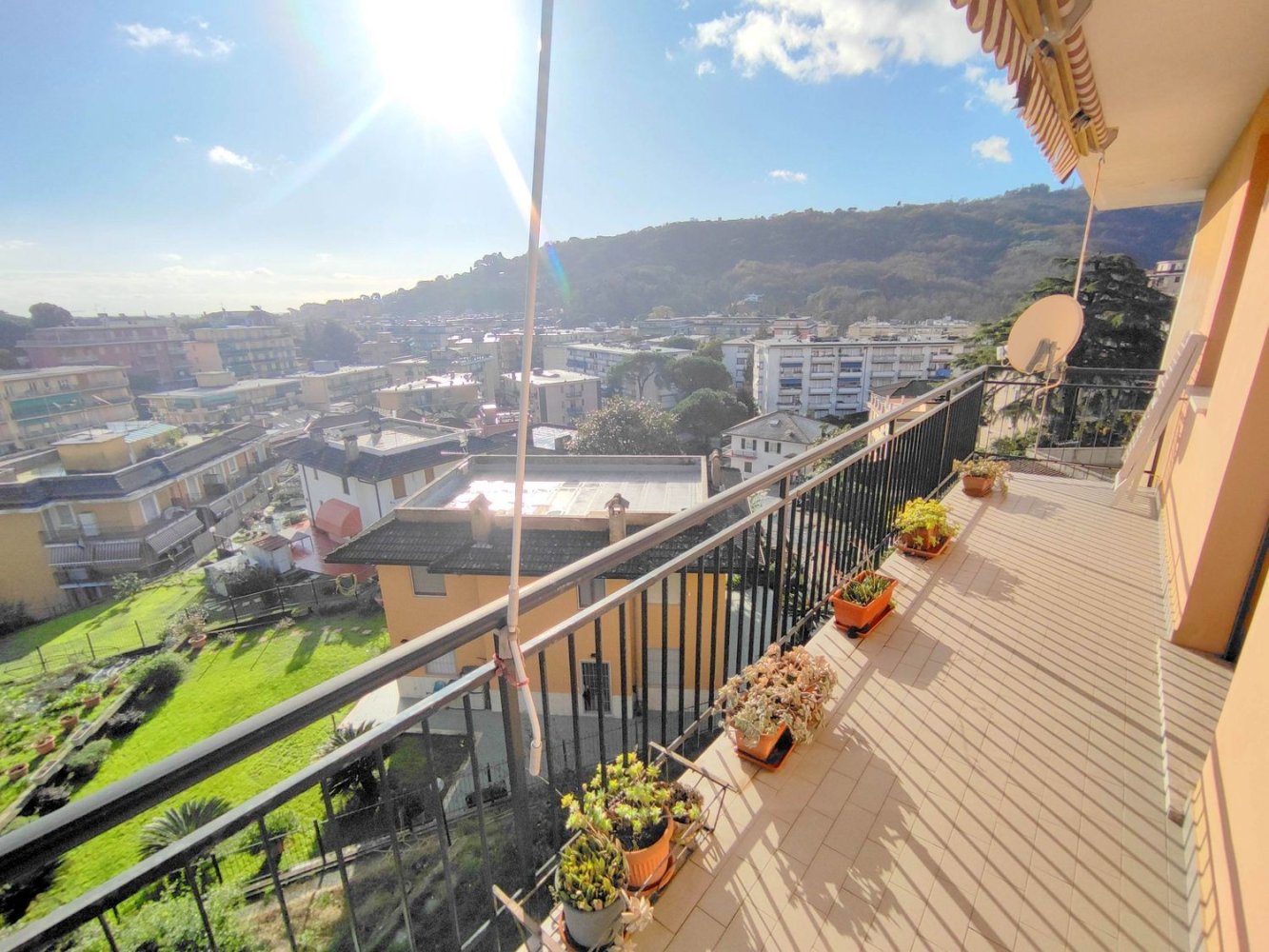 3غرفة شقة في Rapallo, Italy رقم 9787