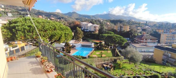 3غرفة شقة في Rapallo, Italy رقم 9787 24
