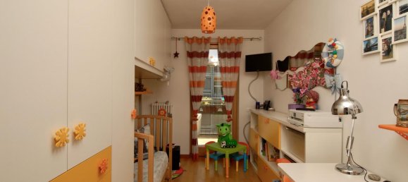 Apartamento de 4 divisões em Trento, Italy N.º 233800 11