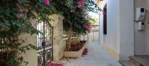 3 bedrooms Commercial property in Chania, Greece No. 134 2