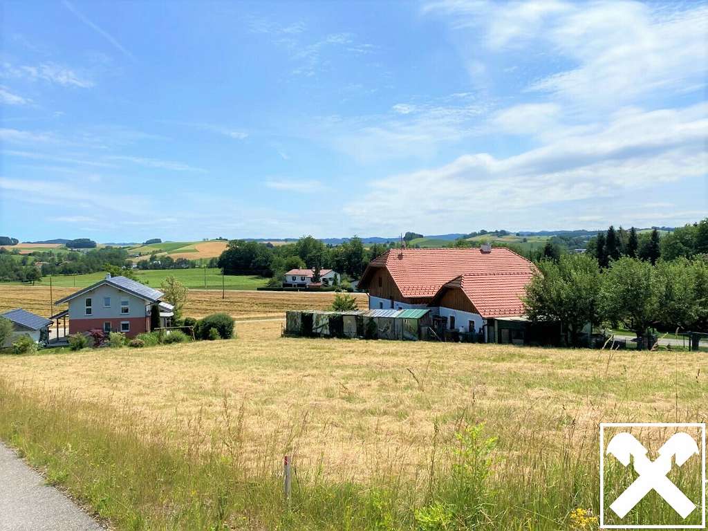 Terreno en Lohnsburg am Kobernausserwald, Austria No. 115351