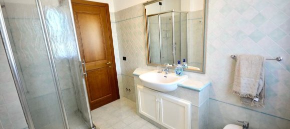 5 rooms House in Reggello, Italy No. 271672 19