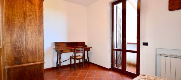 5 rooms House in Reggello, Italy No. 271672 17