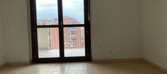 4 rooms Apartment in Moncalieri, Italy No. 44334 2
