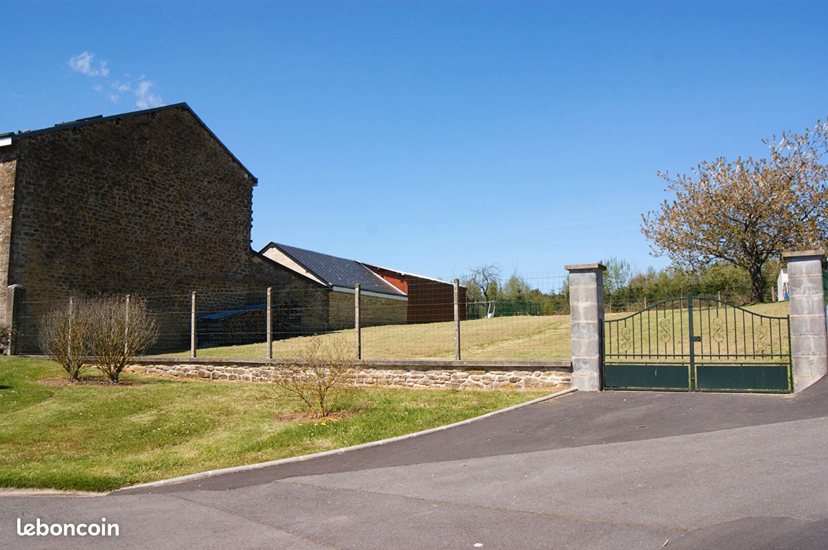 Земельный участок 1226м² в Арси, Франция № 266595