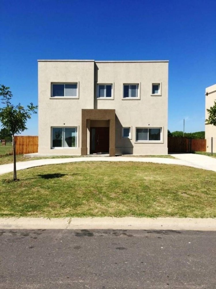 Casa de 3 dormitorios en Pilar, Argentina No. 90103