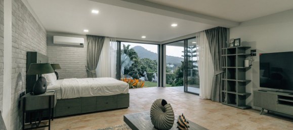 6 bedrooms Villa in Kamala, Thailand No. 10980 3