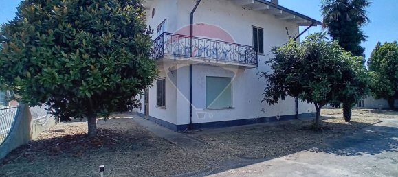 Дом с 8 спальнями в Рива дель По, Италия № 318052 2