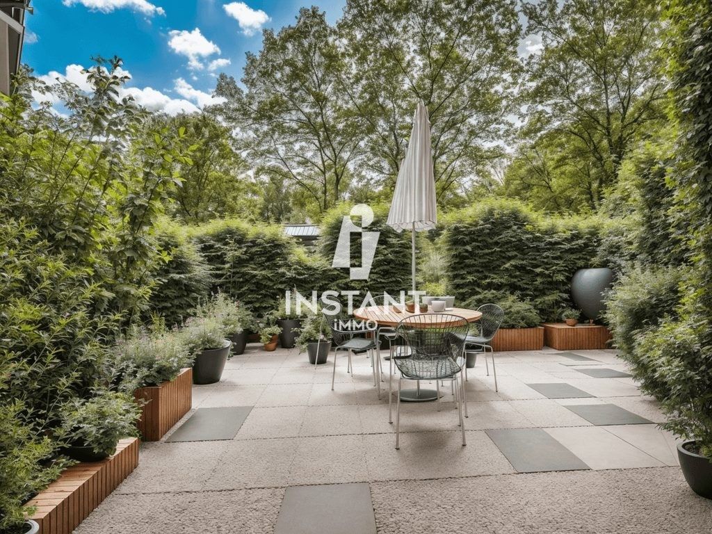 2 bedrooms Apartment in Charenton-le-Pont, France No. 173224