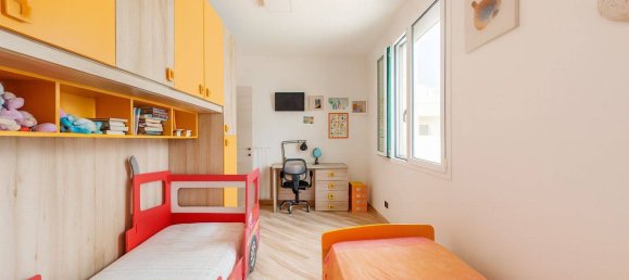 2 Schlafzimmer Haus in Surbo, Italy, Nr. 292060 6
