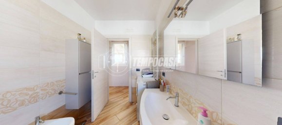 2 Schlafzimmer Haus in Surbo, Italy, Nr. 292060 22