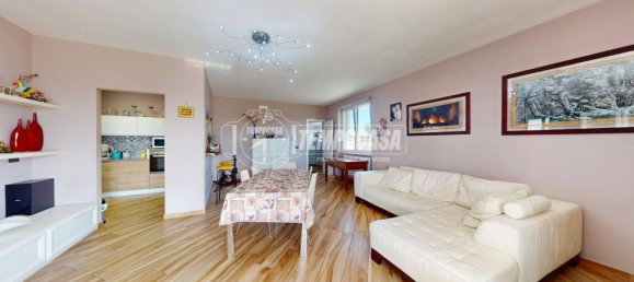 2 Schlafzimmer Haus in Surbo, Italy, Nr. 292060 12