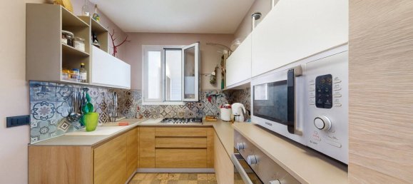 2 Schlafzimmer Haus in Surbo, Italy, Nr. 292060 4