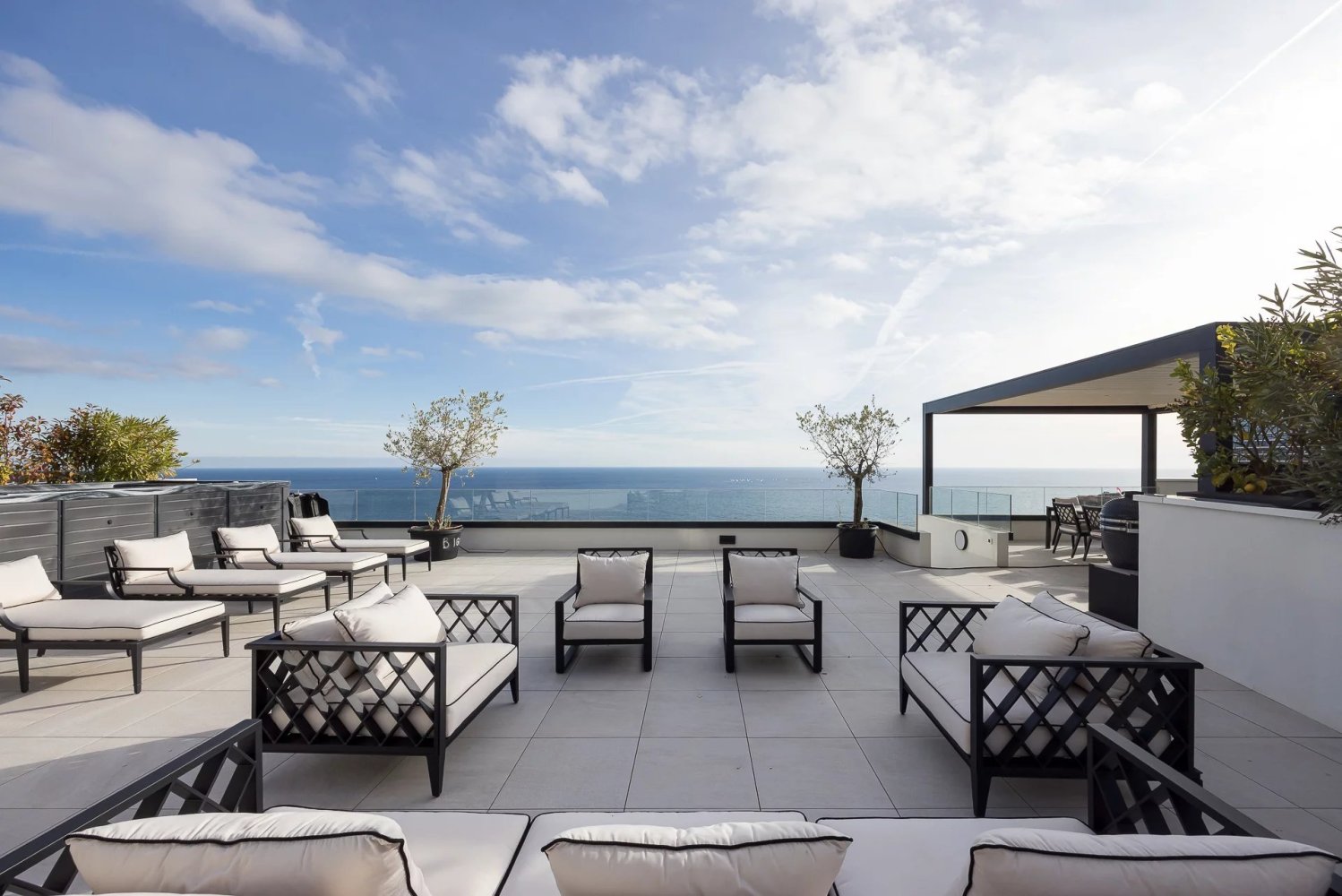 3 Schlafzimmer Wohnung in Roquebrune-Cap-Martin, France, Nr. 2051