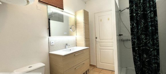 1 bedroom Apartment in Pertuis, France No. 286873 3