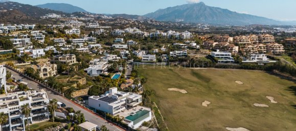 4 bedrooms Villa in Malaga, Spain No. 33643 15