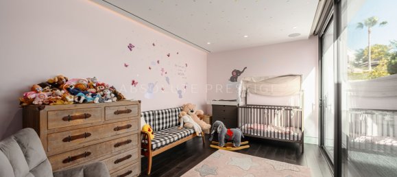 4 bedrooms Villa in Malaga, Spain No. 33643 37