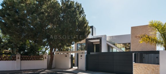 4 bedrooms Villa in Malaga, Spain No. 33643 46
