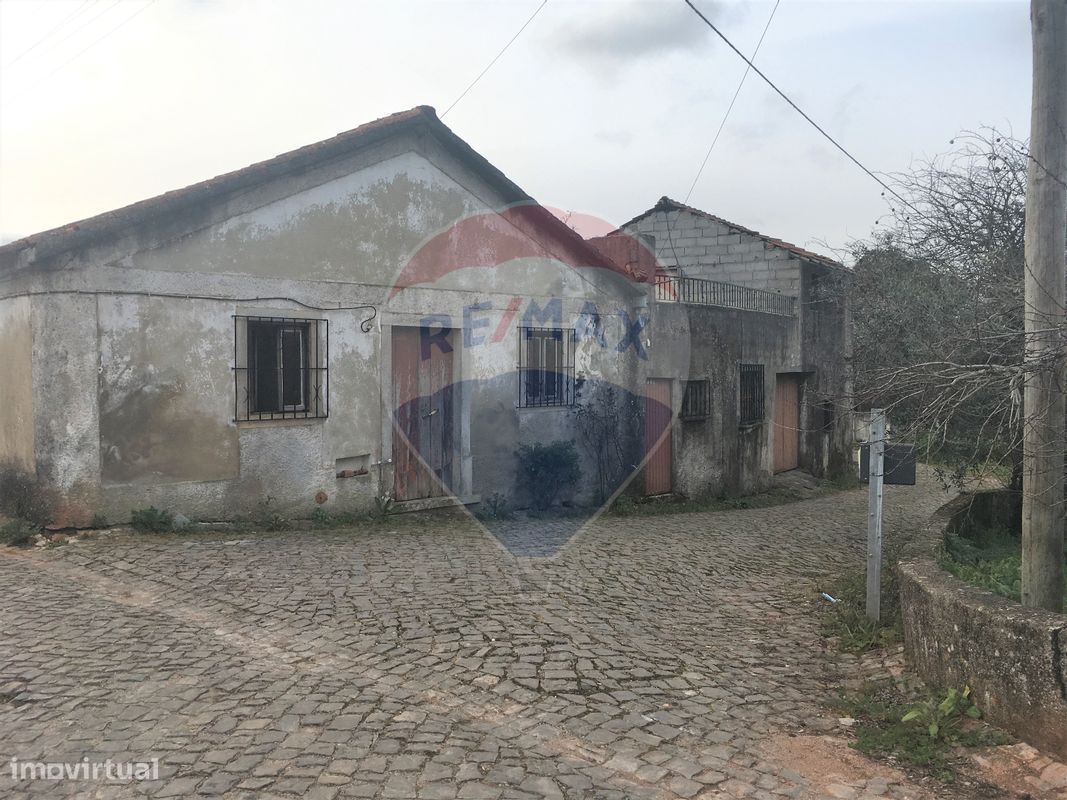 3 bedrooms House in Aguda, Portugal No. 167603