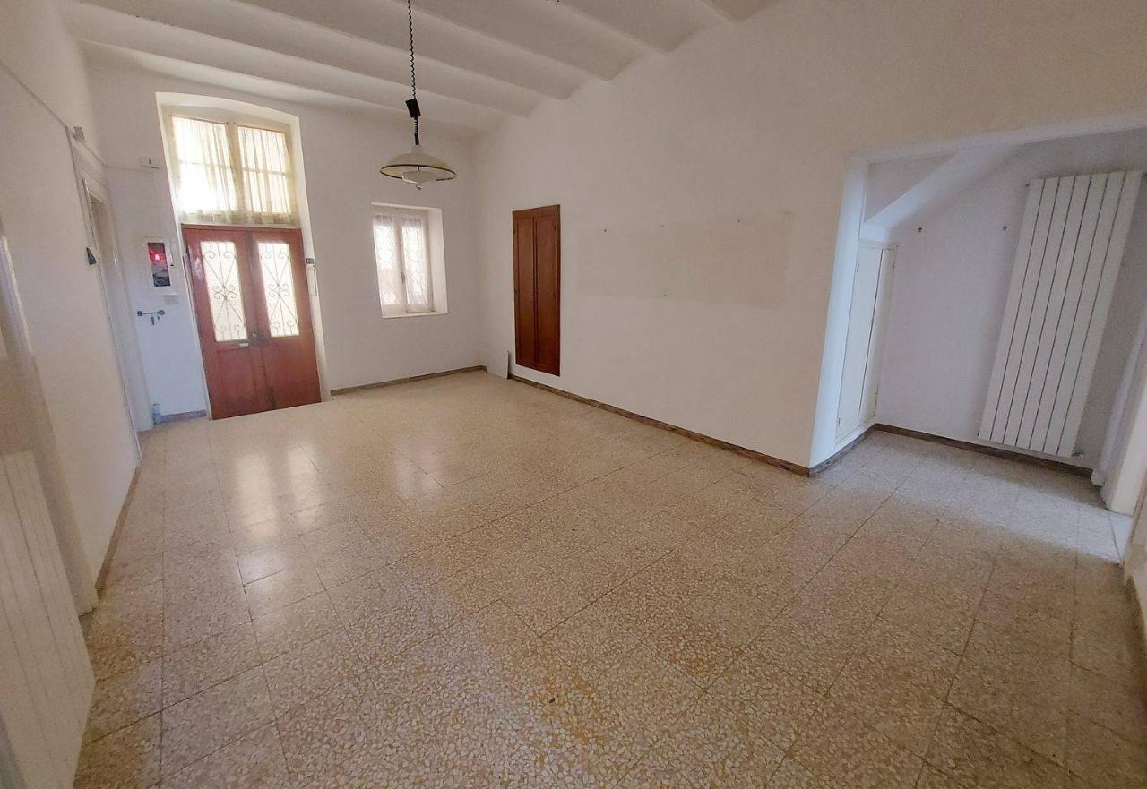 Apartamento de 4 habitaciónes en Cervo, Italy No. 92483