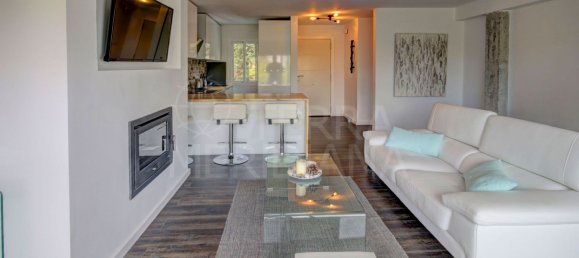 Apartamento de 3 dormitorios en Marbella, Spain No. 78827 9