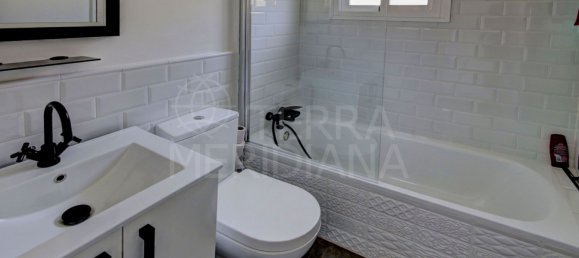 Apartamento de 3 dormitorios en Marbella, Spain No. 78827 14