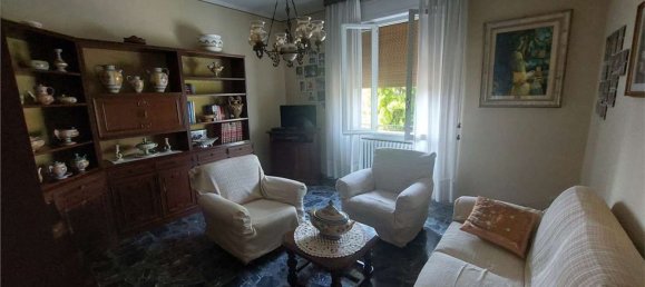 10 Schlafzimmer Haus in Sassuolo, Italy, Nr. 370532 6