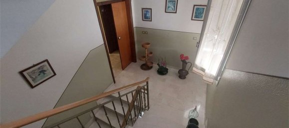 10 Schlafzimmer Haus in Sassuolo, Italy, Nr. 370532 12
