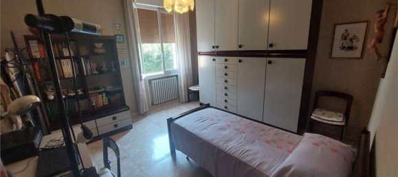 10 Schlafzimmer Haus in Sassuolo, Italy, Nr. 370532 10