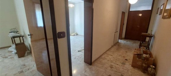 10 Schlafzimmer Haus in Sassuolo, Italy, Nr. 370532 21