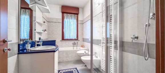 3-Zimmer Villa in Marcallo con Casone, Italy, Nr. 181156 19