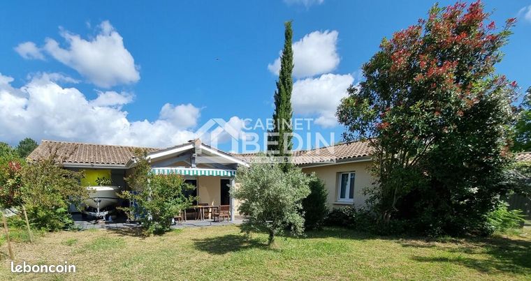 5 bedrooms House in Sanguinet, France No. 311082