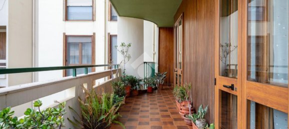 2 Schlafzimmer Wohnung in Cagliari, Italy, Nr. 61350 8