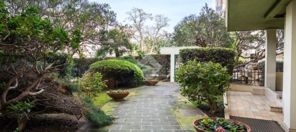 2 Schlafzimmer Wohnung in Cagliari, Italy, Nr. 61350 37