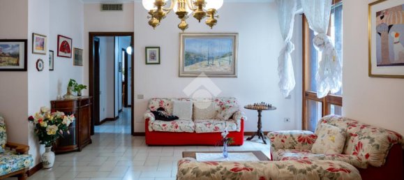 2 Schlafzimmer Wohnung in Cagliari, Italy, Nr. 61350 2