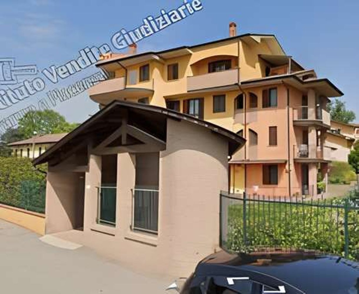 3-salle Appartement à Corte Palasio, Italy No. 308308