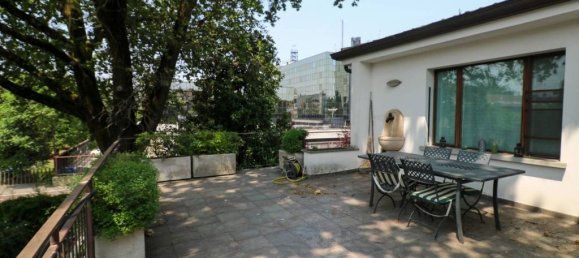 6 bedrooms Villa in Parma, Italy No. 366042 34