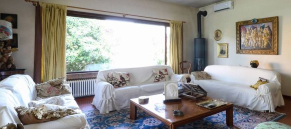 6 bedrooms Villa in Parma, Italy No. 366042 4