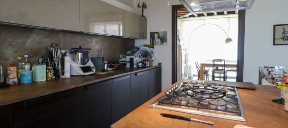 6 bedrooms Villa in Parma, Italy No. 366042 21